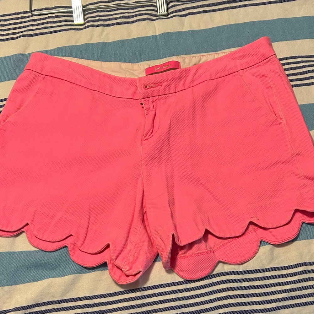 Lilly Pulitzer High Waist Pink Scalloped Shorts